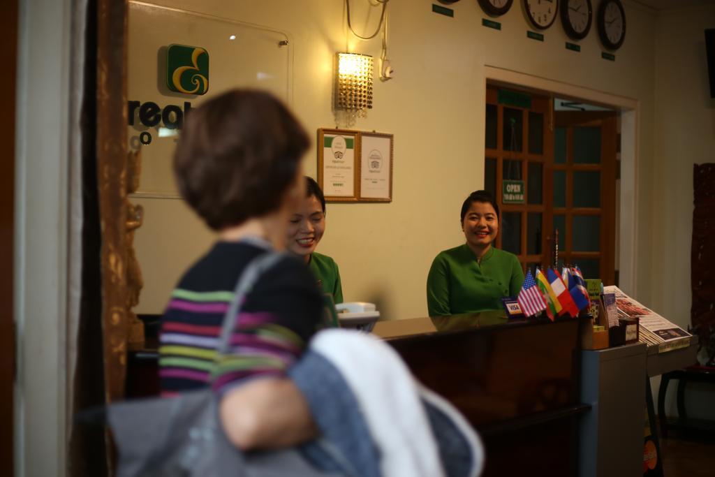 Great Feel Hotel Yangon Bagian luar foto