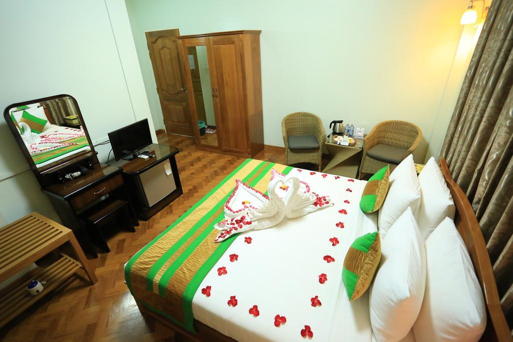 Great Feel Hotel Yangon Bagian luar foto
