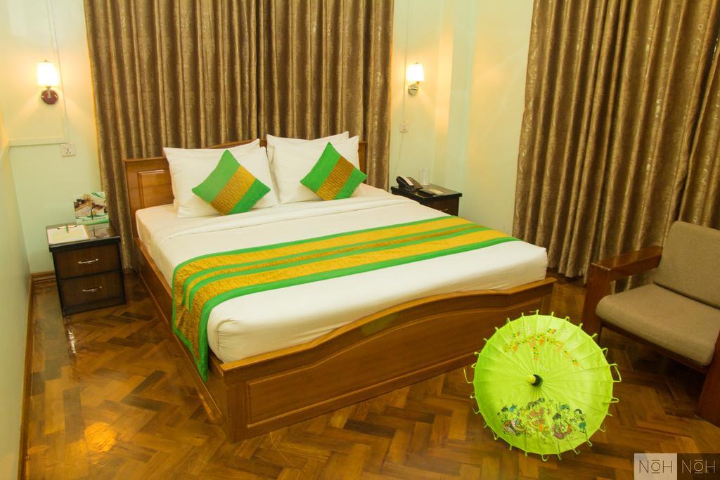 Great Feel Hotel Yangon Bagian luar foto