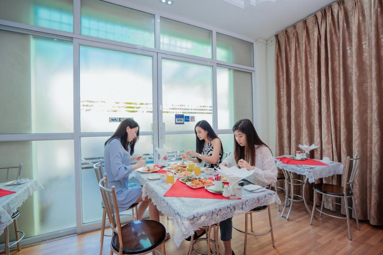 Great Feel Hotel Yangon Bagian luar foto