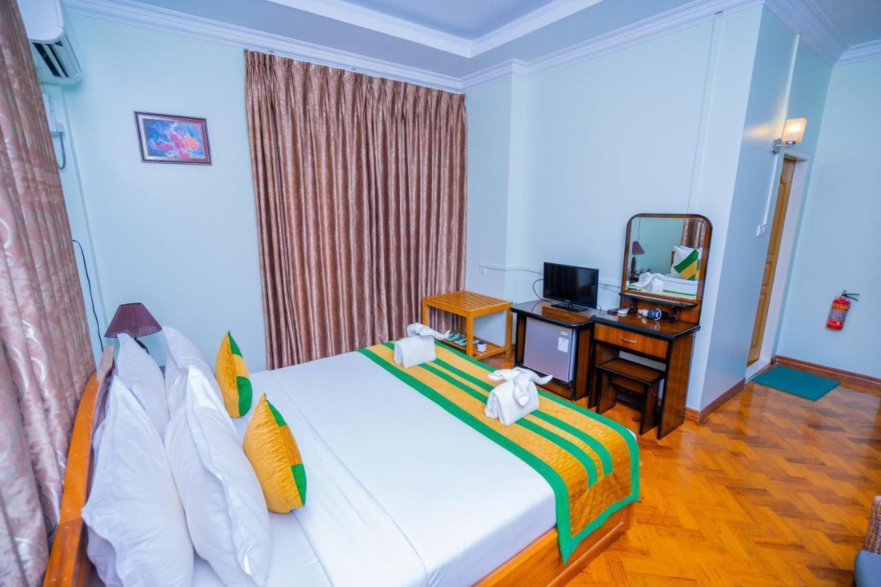 Great Feel Hotel Yangon Bagian luar foto